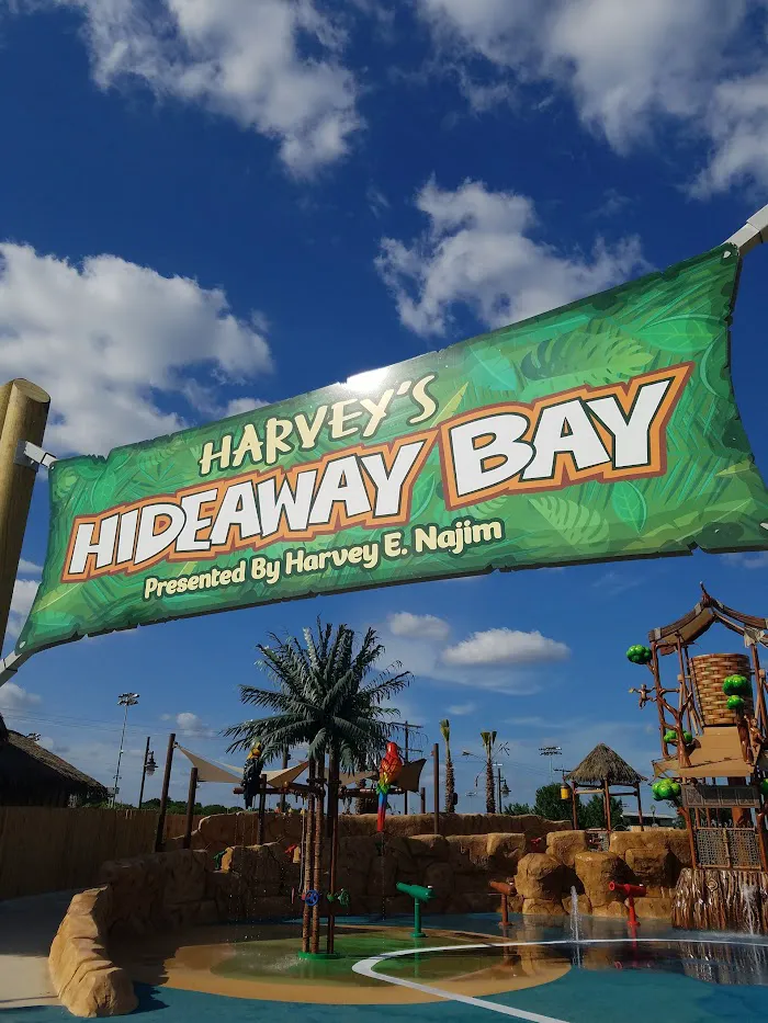 Harvey's Hideaway Bay @ Morgans Wonderland 0