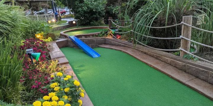 Adventure Golf & Raceway