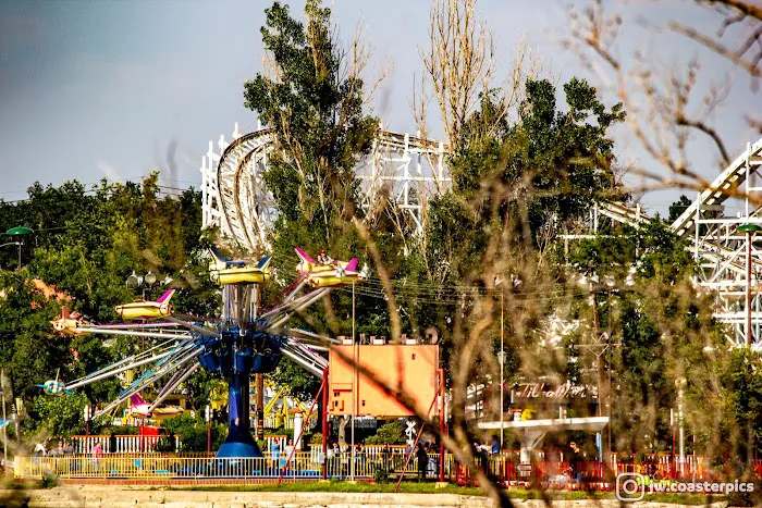 The Cyclone Rollercoaster 3