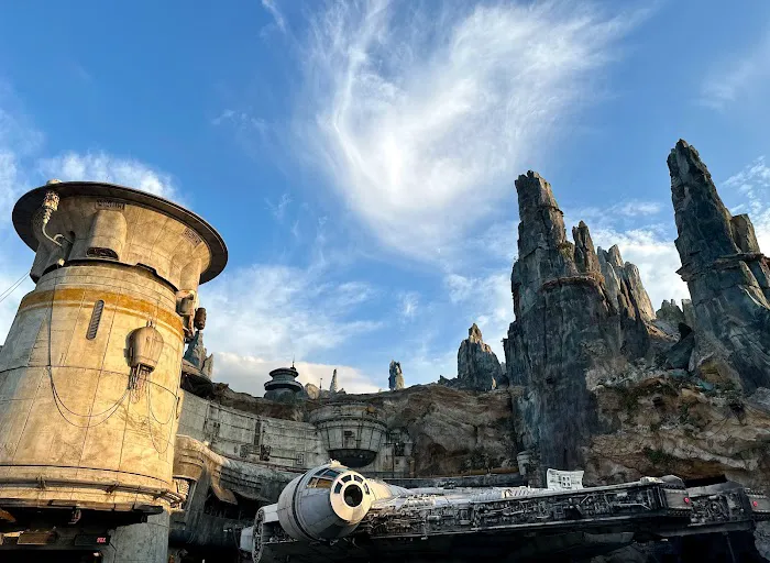 Star Wars: Galaxy's Edge 1