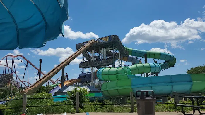 Hurricane Harbor Chicago 9