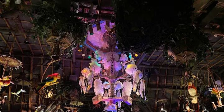 Walt Disney's Enchanted Tiki Room