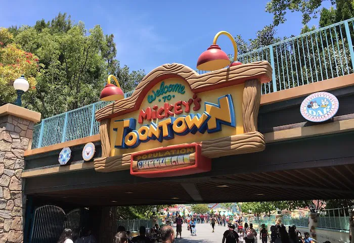 Mickey's Toontown 0