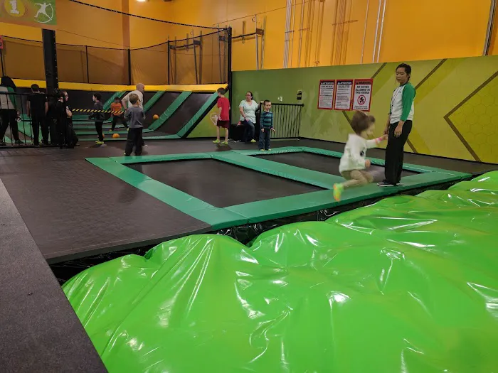 Sky Zone Trampoline Park 3