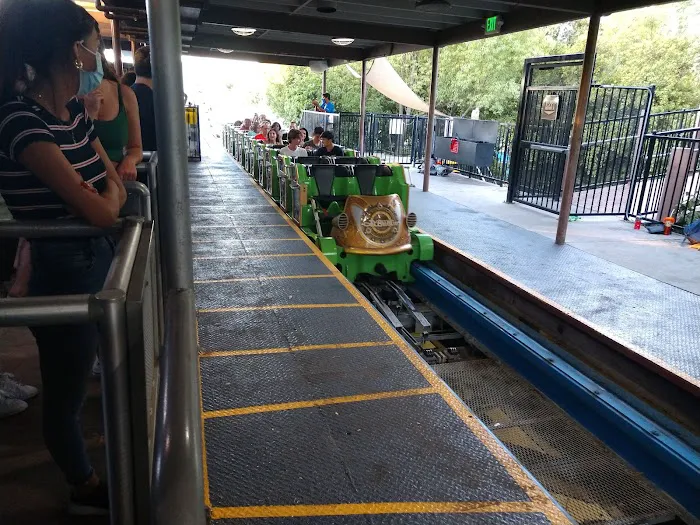 Twisted Colossus six flags 1