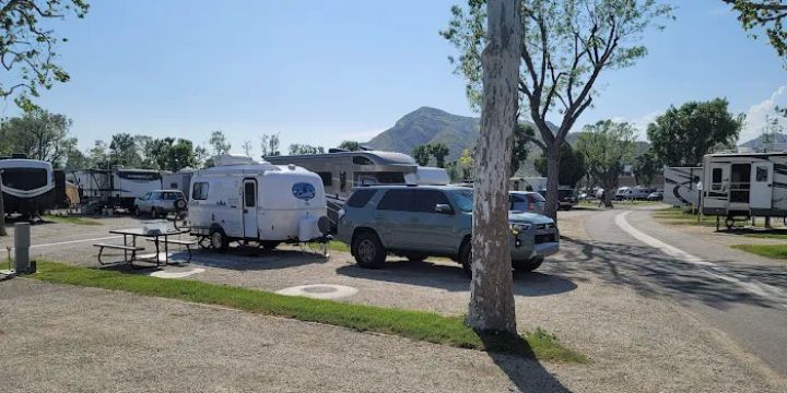 Valencia Travel Village RV Resort