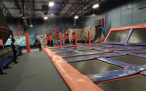 sky zone trampoline park van nuys ca
