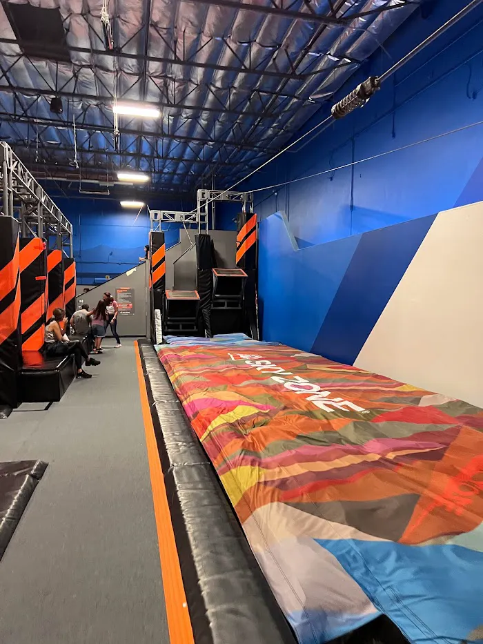 Sky Zone Trampoline Park 5