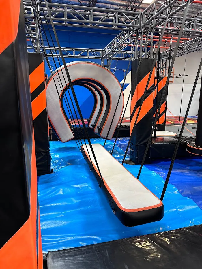 Sky Zone Trampoline Park 7