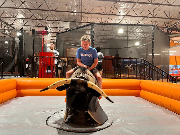 Big Air Trampoline Park 4