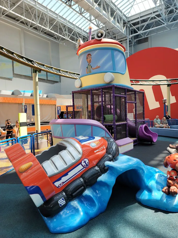 Adventure Bay at Nickelodeon Universe 7