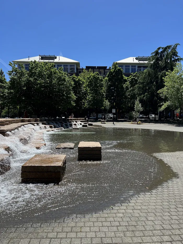 Jamison Square Interactive Fountain 0