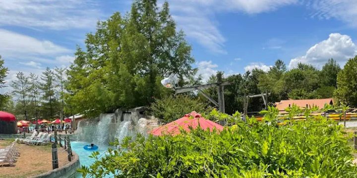 Six Flags Hurricane Harbor St Louis