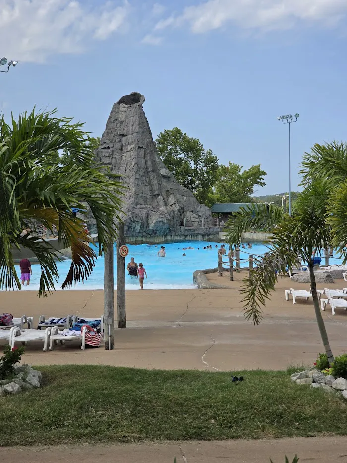 Six Flags Hurricane Harbor St Louis 9