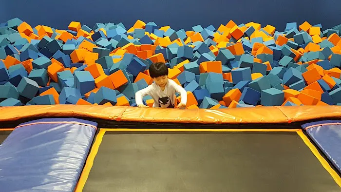 Sky Zone Trampoline Park 5