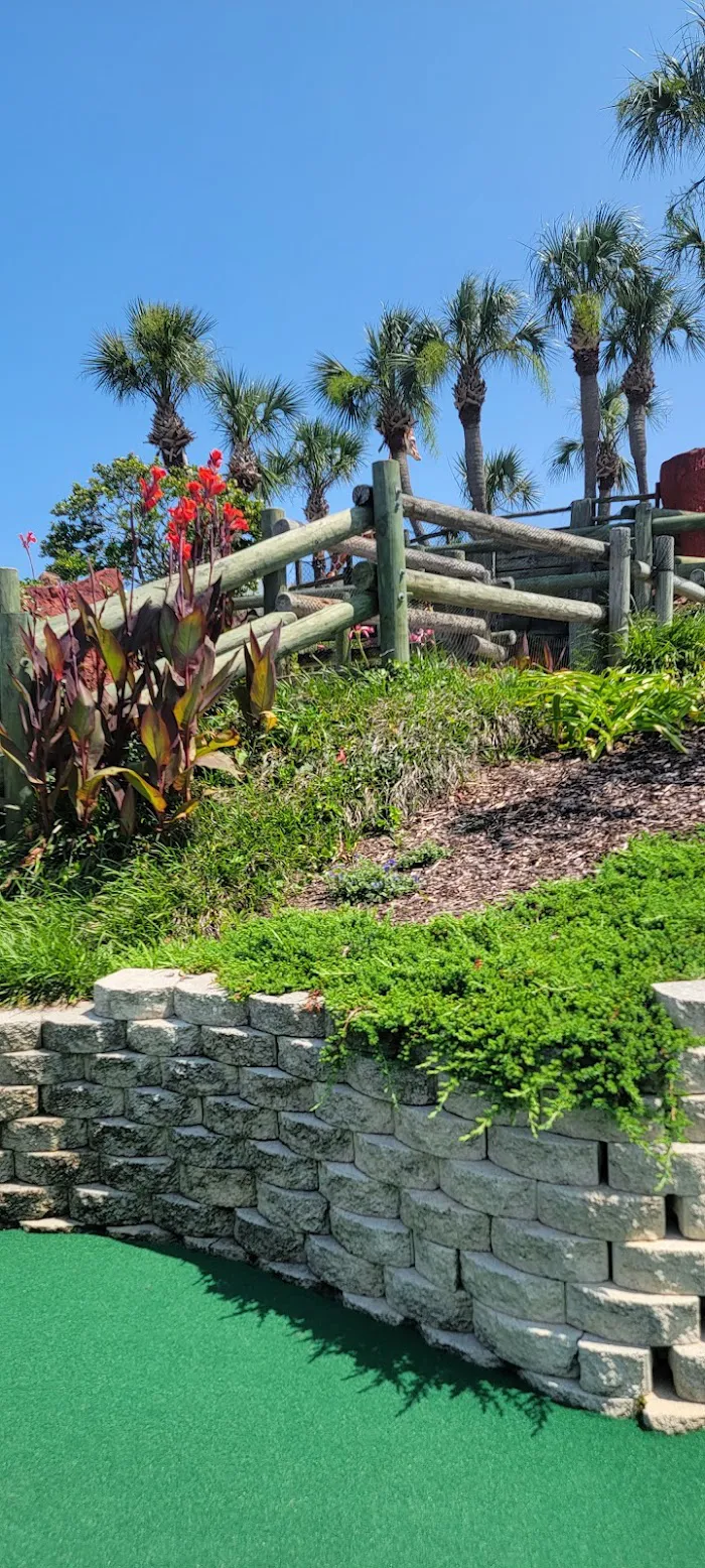 Mini Golf and Fat Daddy's Arcade at The Track - Destin 6