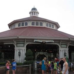 1909 Illions Grand Carousel ico