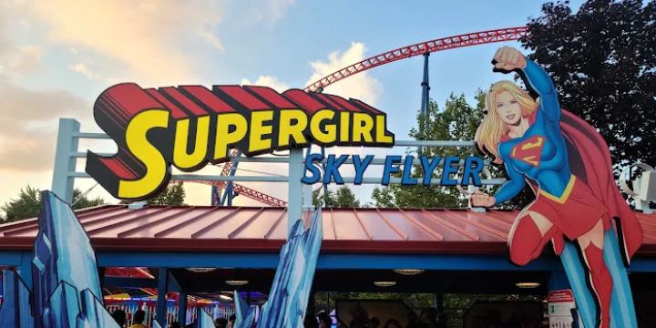 Supergirl Sky Flyer