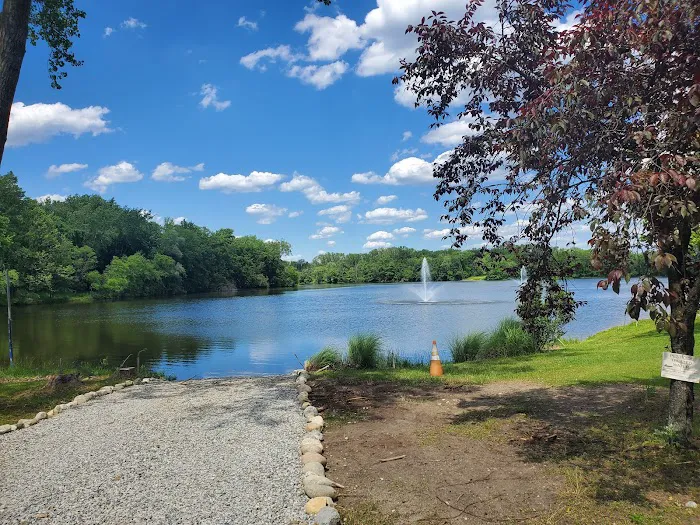 Lincoln Park Community Lake 1