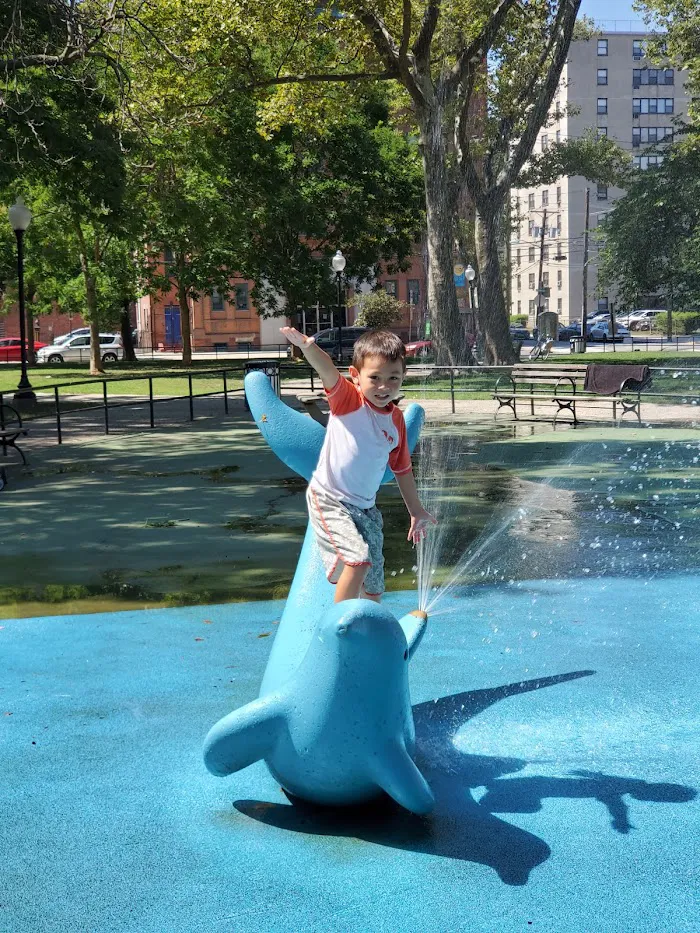 Church Square Park: Kiddie Sprinkler 8