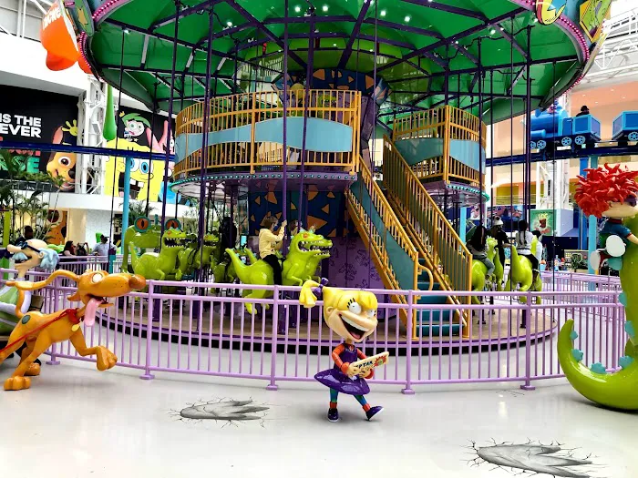 Nickelodeon Universe Theme Park 8