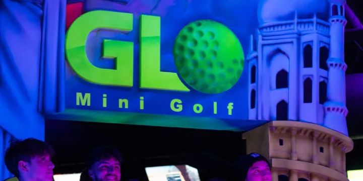 GLO Mini Golf | Escape Rooms | Arcade | Virtual Reality | Gaming