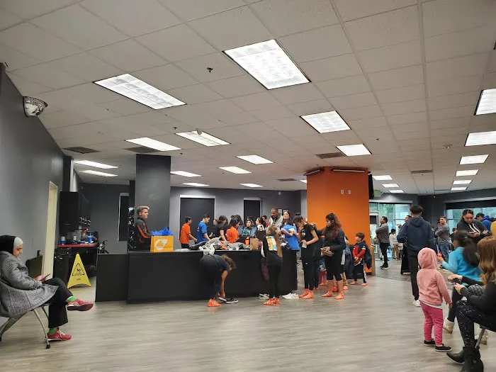 Sky Zone Trampoline Park 6