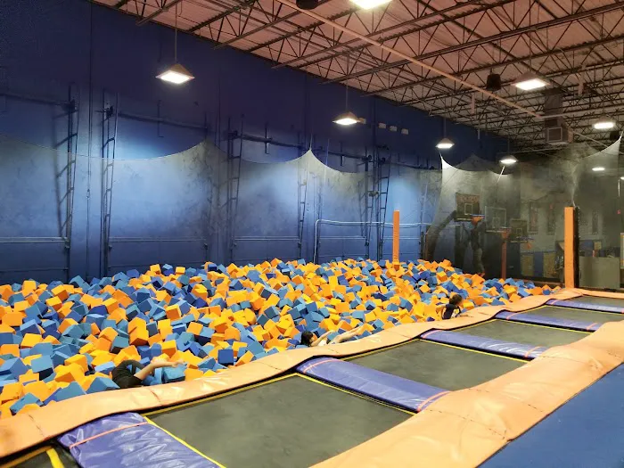 Sky Zone Trampoline Park 7