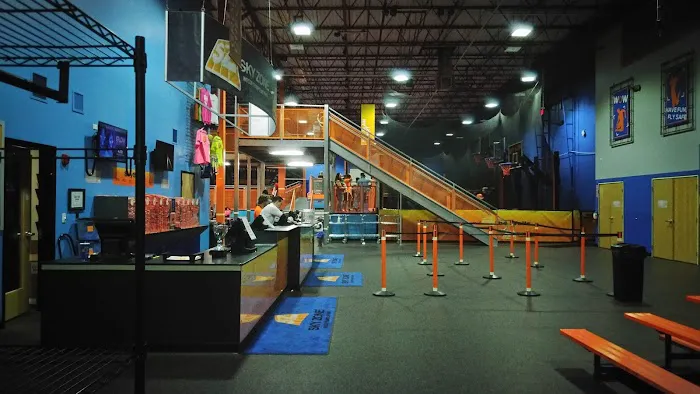 Sky Zone Trampoline Park 4