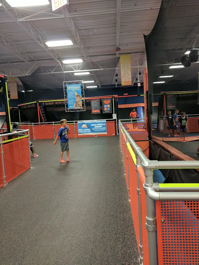 Sky Zone Trampoline Park 7