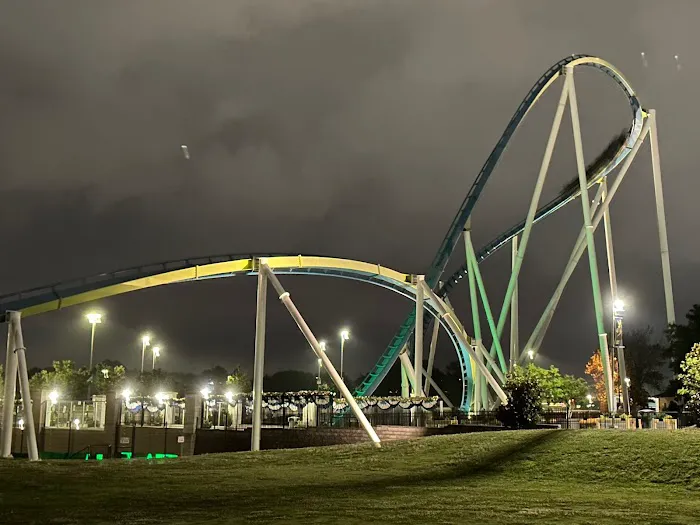 Fury 325 1