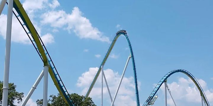 Fury 325