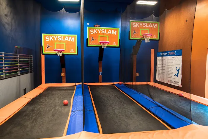 Sky Zone Trampoline Park 5