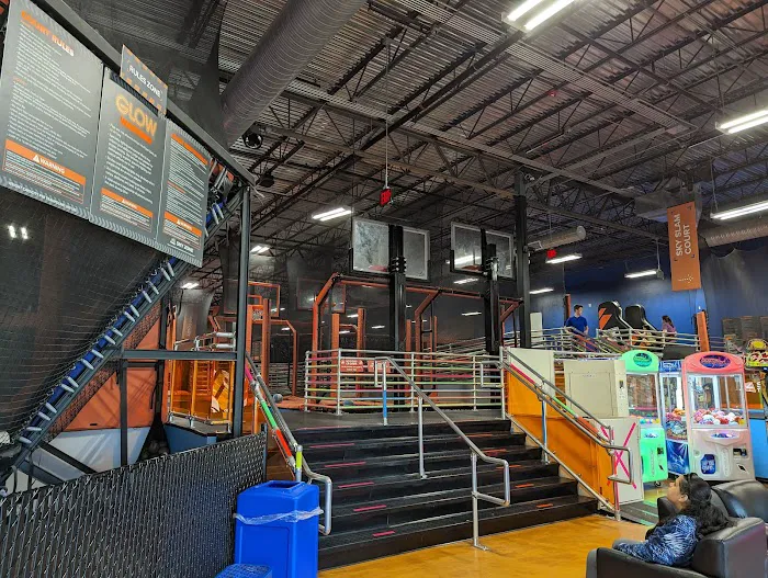 Sky Zone Trampoline Park 3