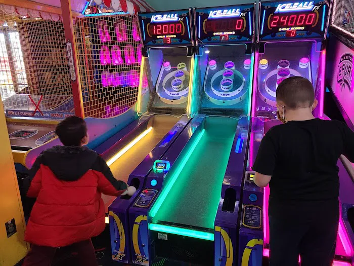 Rockin' Raceway Arcade 4