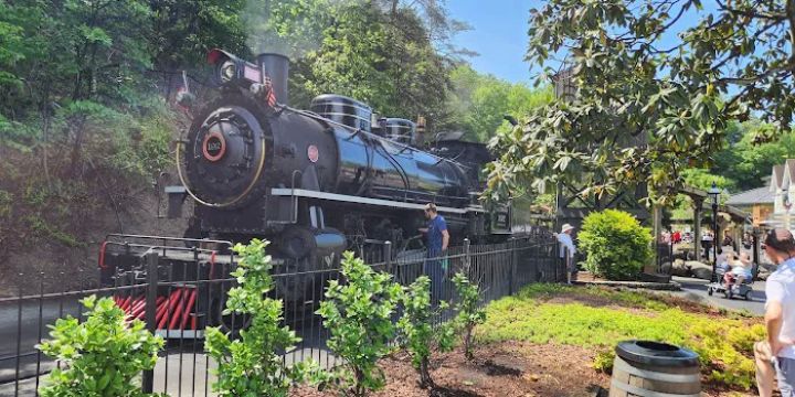 Dollywood Express