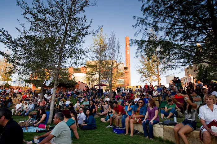 Amphitheatre at Pearl 4