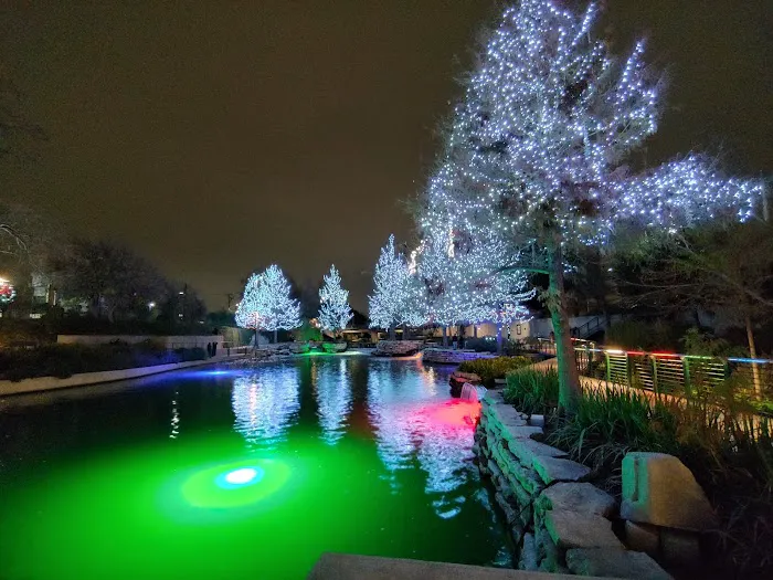 Amphitheatre at Pearl 1