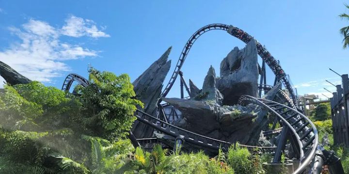 Jurassic World VelociCoaster