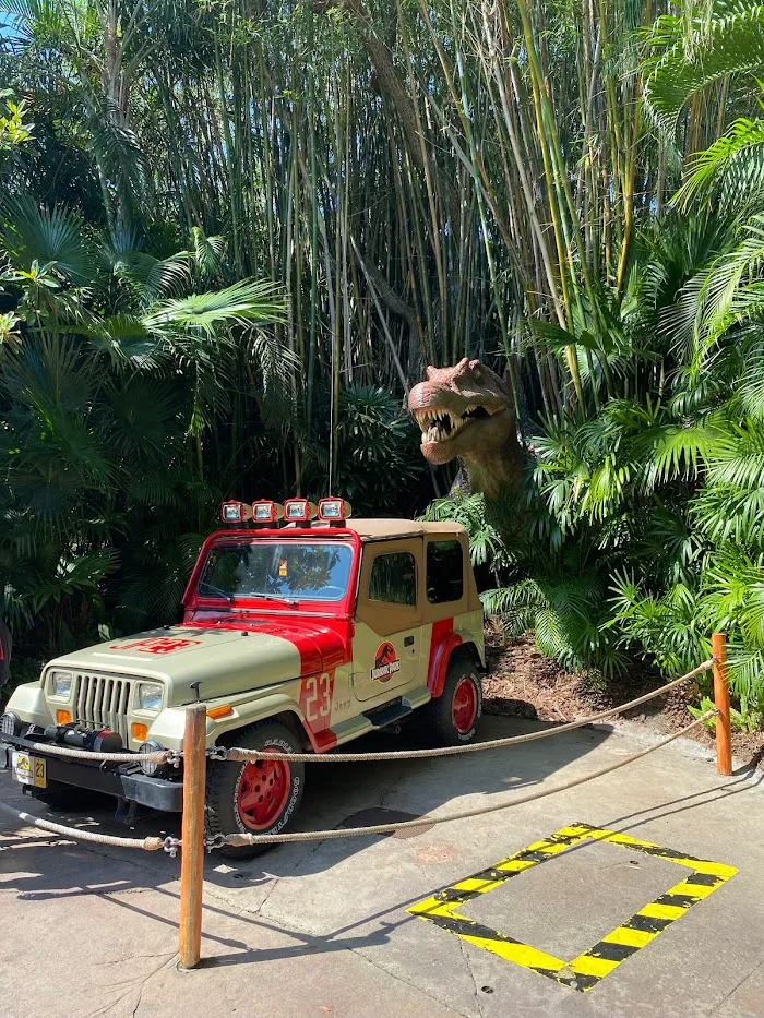 Jurassic Park Discovery Center 7