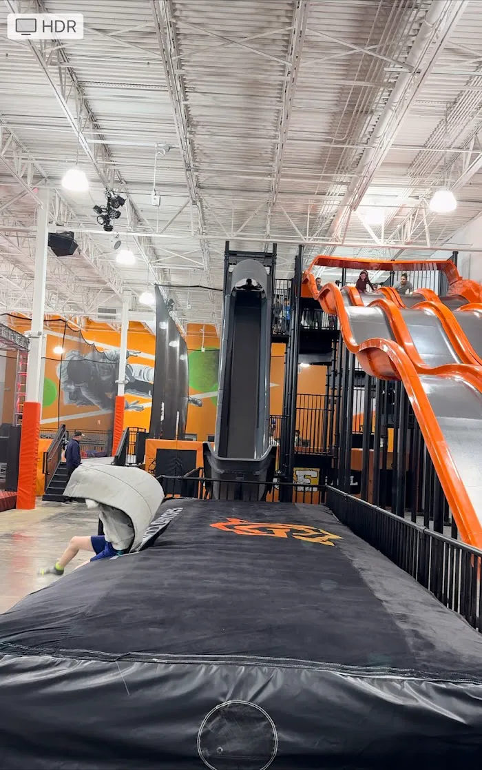 Ground Control Trampoline Park 1