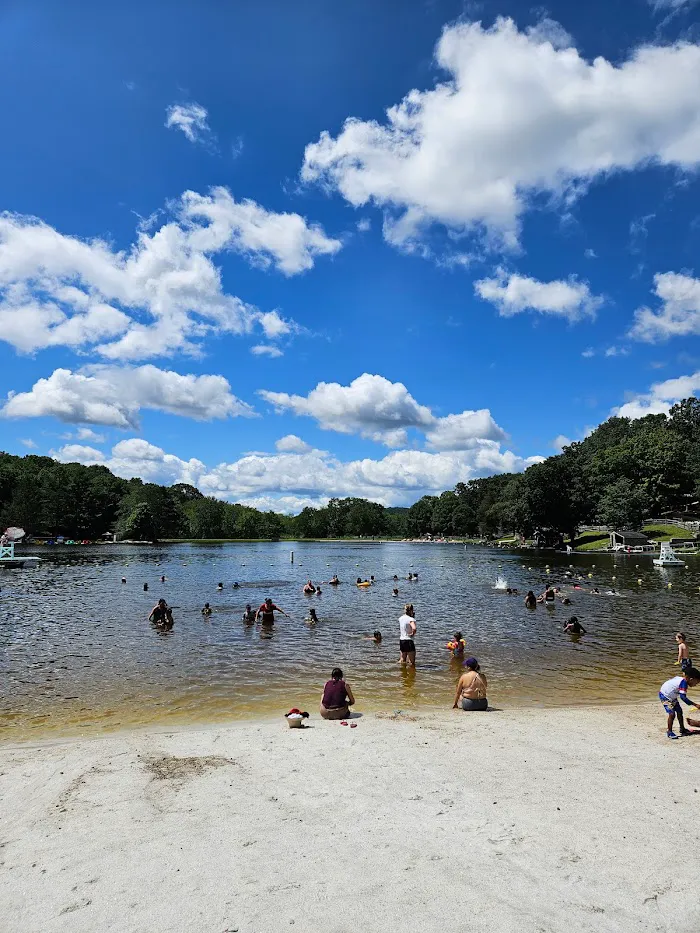 Tomahawk Lake Waterpark 7