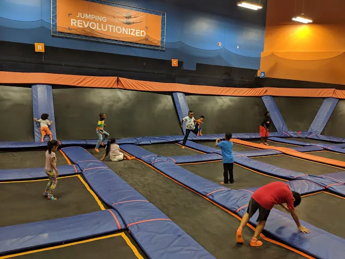 Sky Zone Trampoline Park 5