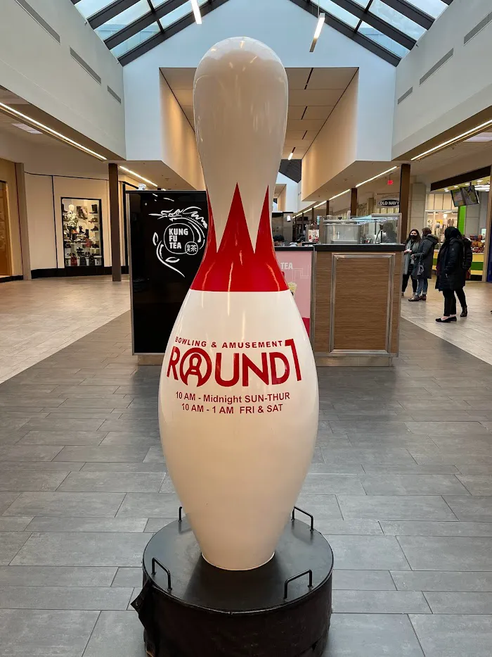 Round1 Bowling & Arcade Broadway Commons 8