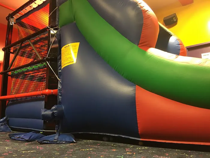 Laser Bounce Family Fun Center 7