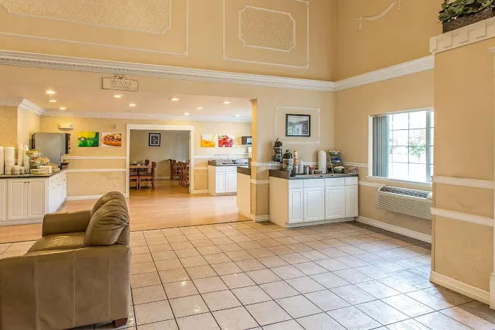 Quality Inn & Suites On The River 5