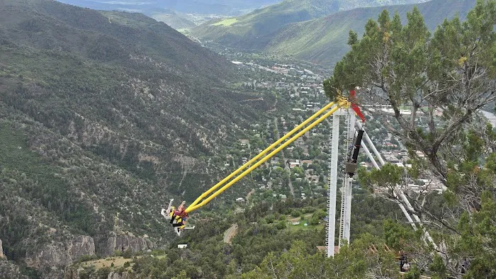 Giant Canyon Swing 0