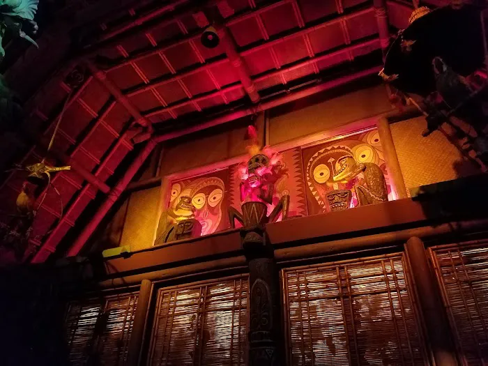 Walt Disney's Enchanted Tiki Room 7