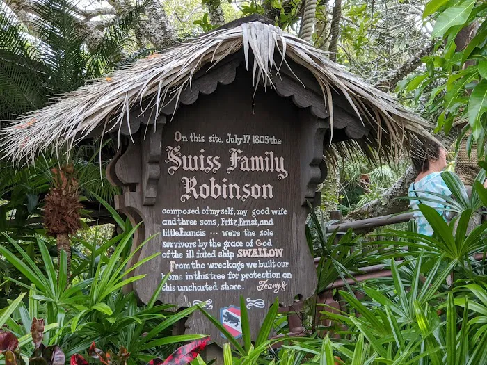 Swiss Family Treehouse 2