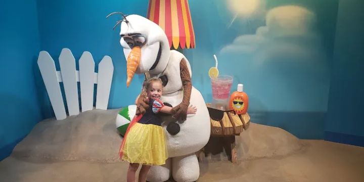 Celebrity Spotlight Meet Olaf